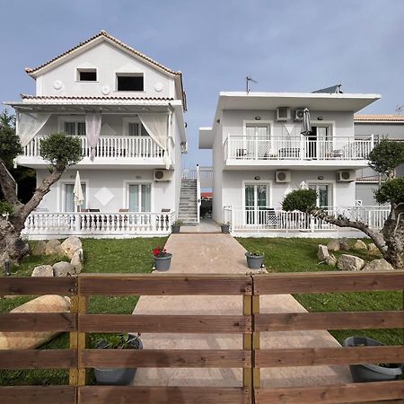 Villa Antonis Deluxe Apartments Amoudi Exterior photo