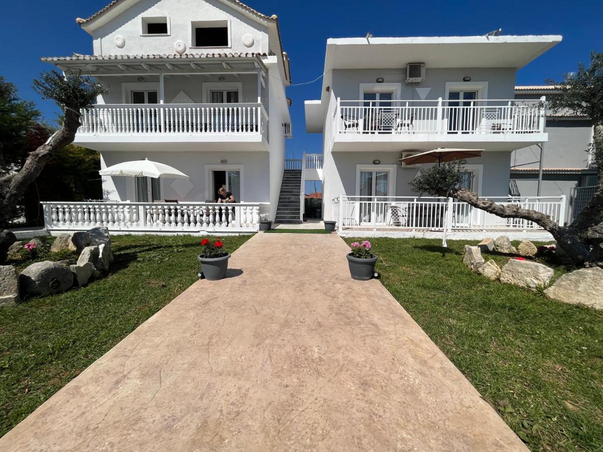 Villa Antonis Deluxe Apartments Amoudi Exterior photo