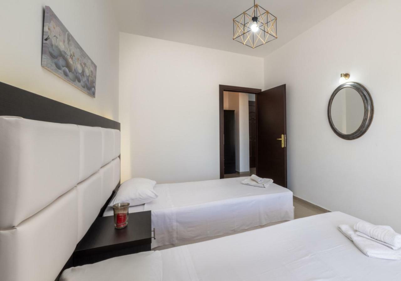 Villa Antonis Deluxe Apartments Amoudi Exterior photo