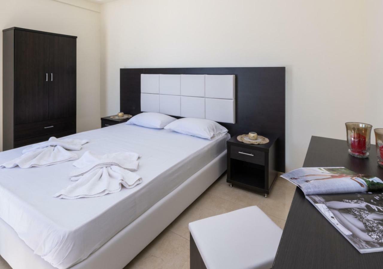 Villa Antonis Deluxe Apartments Amoudi Exterior photo