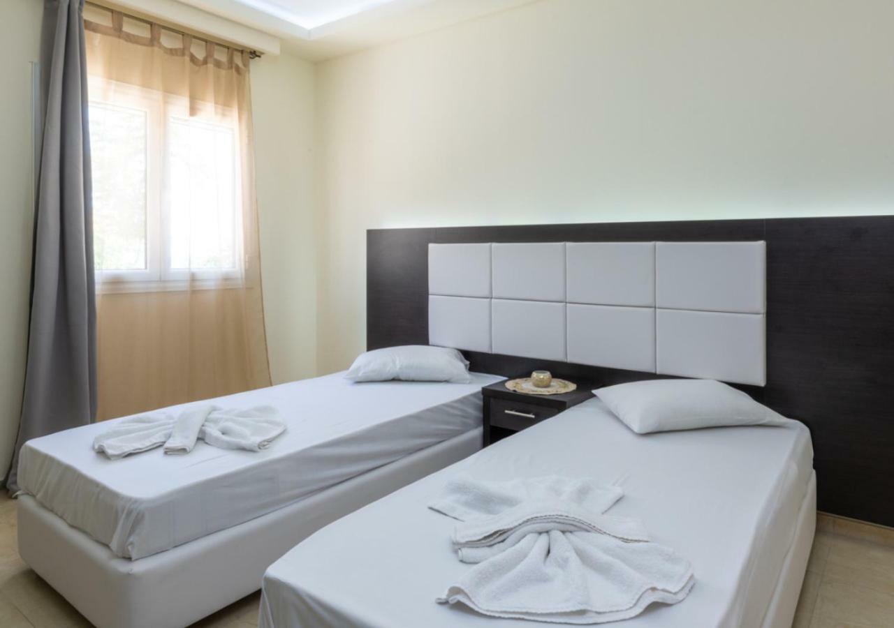 Villa Antonis Deluxe Apartments Amoudi Exterior photo